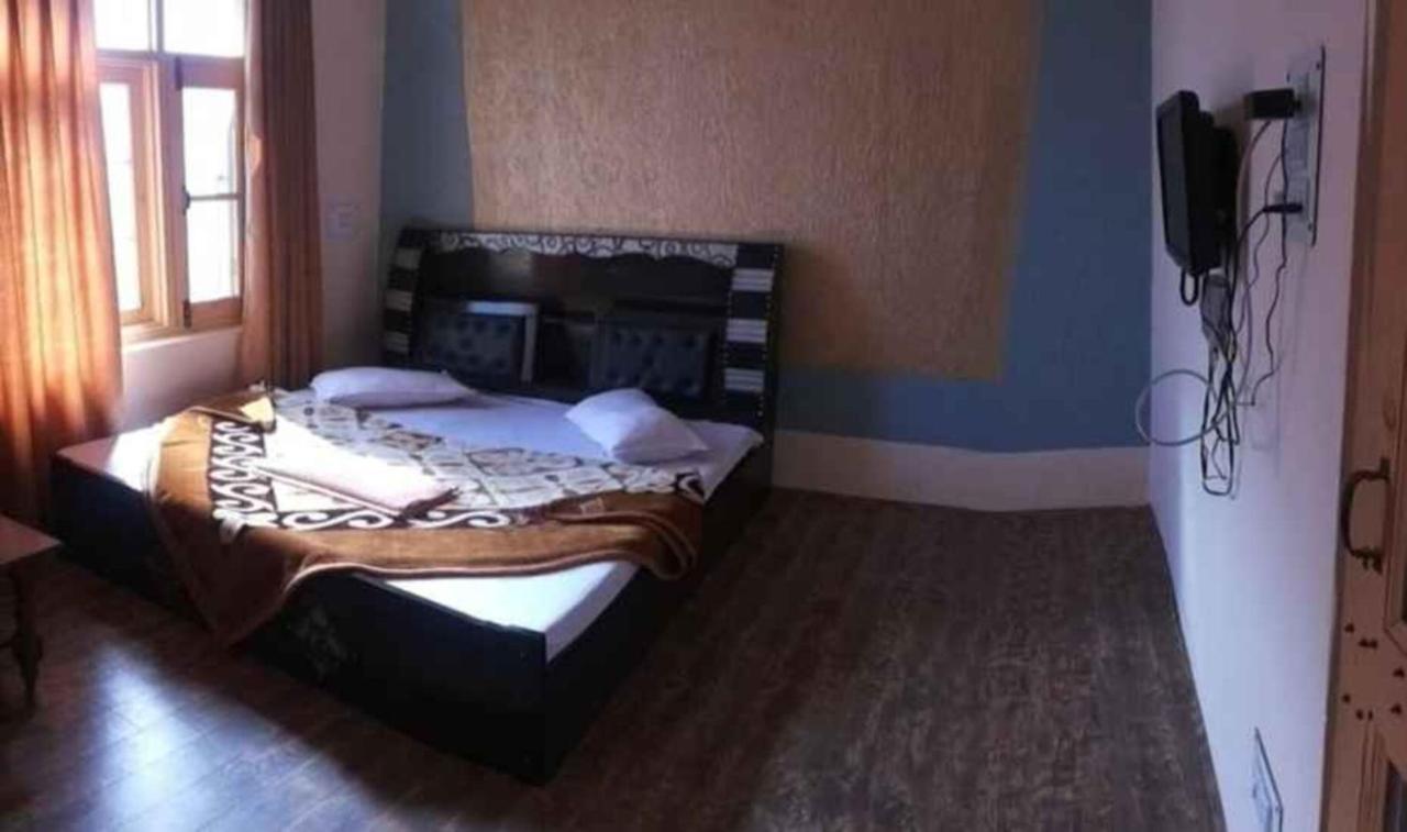 Hotel Grand City Heart Srīnagar Extérieur photo